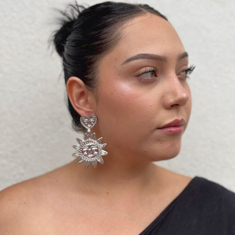 Aretes “Soles Mágicos” de Acero Inoxidable (Plateados)