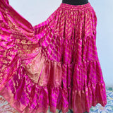 Falda Confeccionada con Sarees Vintage de Satén Brocado (con 25 yardas)