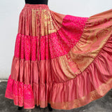 Falda Confeccionada con Sarees Vintage de Satén Brocado Con 25 Yardas