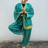 Set Hecho con Satin Brocado Vintage