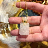 Mágico Collar Perfumero con Cuarzo Rosa